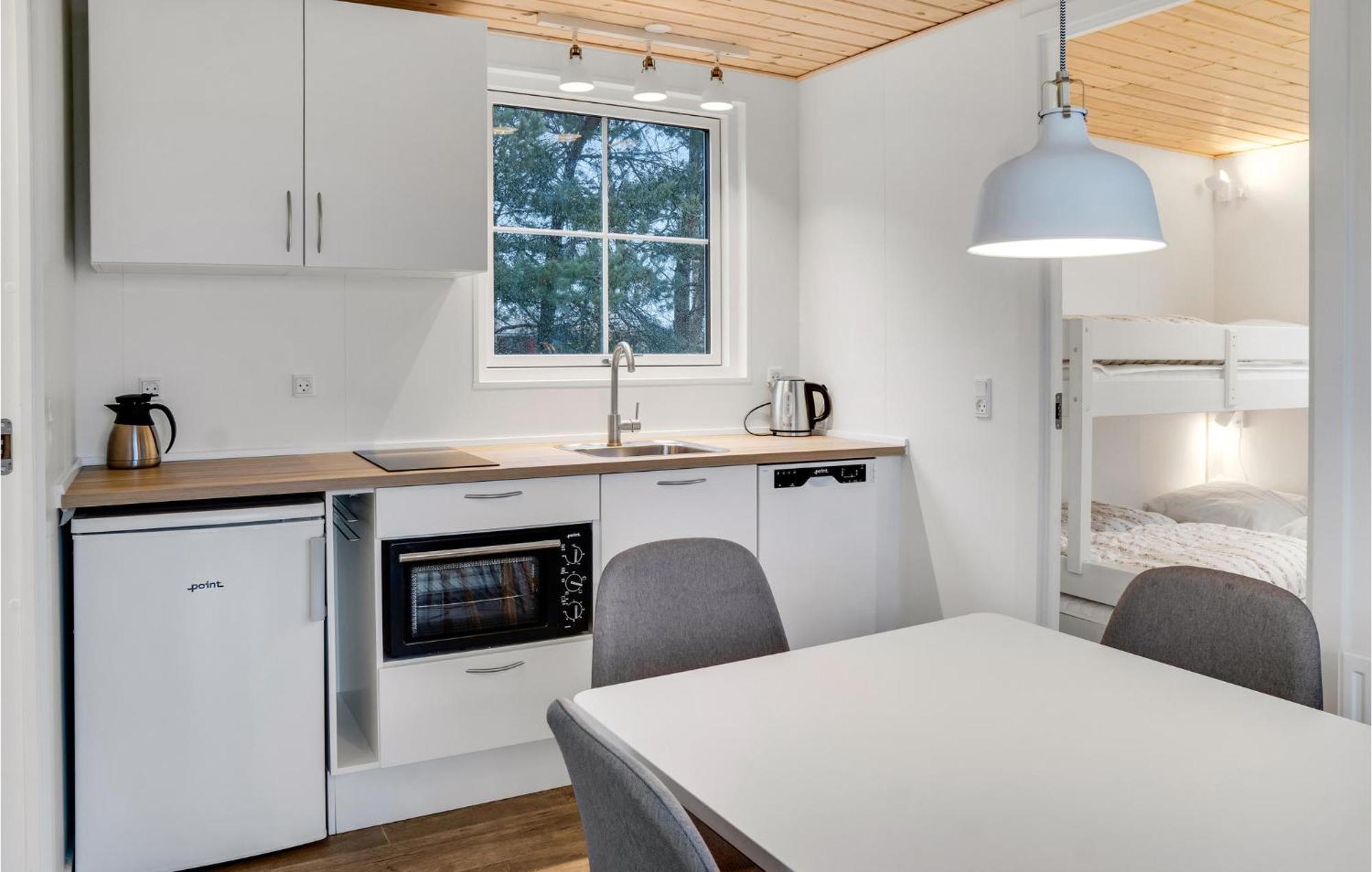 Amazing Apartment In Vaeggerlose With Kitchenette Boto By Exterior photo