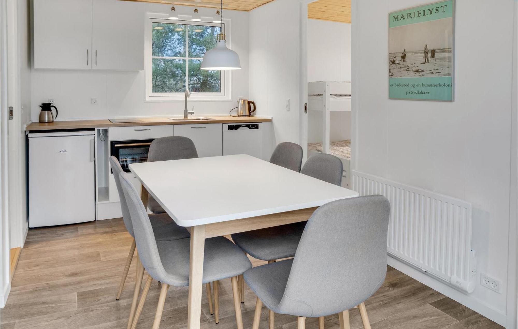 Amazing Apartment In Vaeggerlose With Kitchenette Boto By Exterior photo